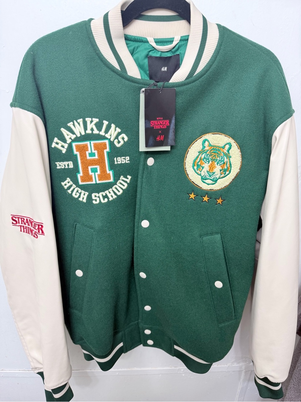 Stranger Things x H&M Hawkins Stadium Varsity Bomber Jacket Green Med wool blend